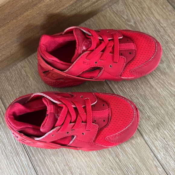 Nike toddler Huarache red tennis shoe size 8C - Picture 2 of 8